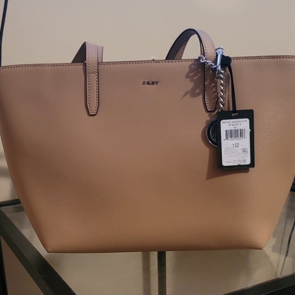 DKNY